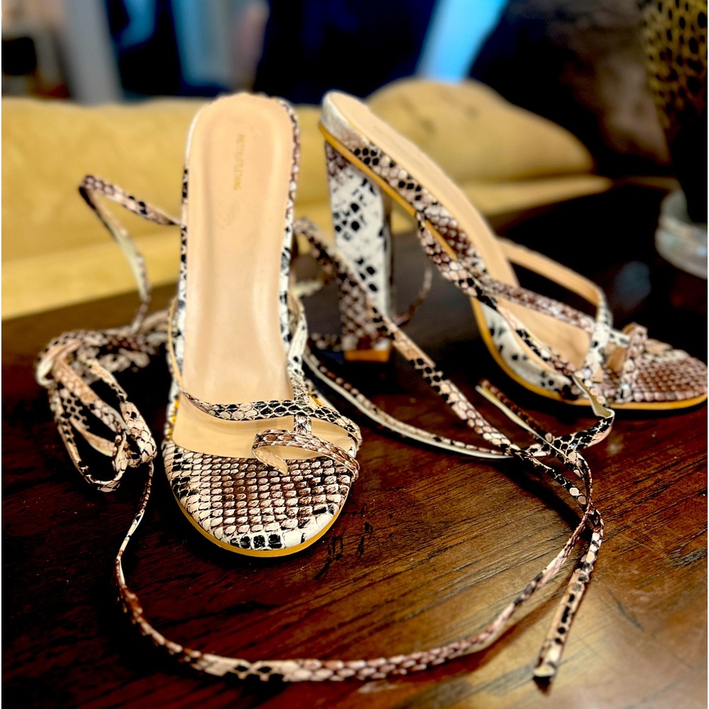 PrettyLittleThing Brown Wide Fit Snake Pu Toe Block Heel Sandals